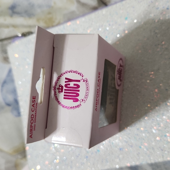 NEW JUICY COUTURE AIRPOD CASE /COVER gold - Picture 4 of 4